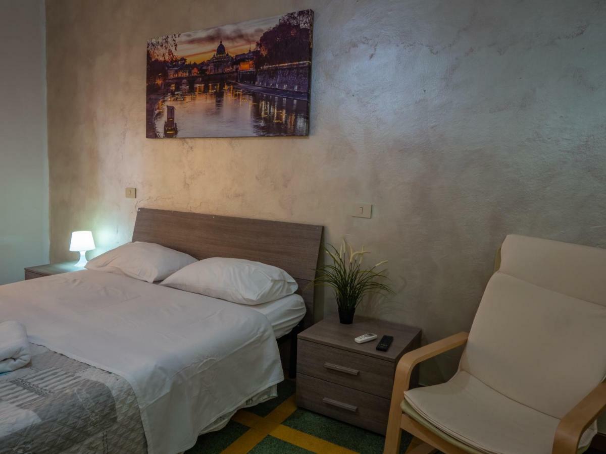 Bed and Breakfast Principe Amedeo Рим Экстерьер фото